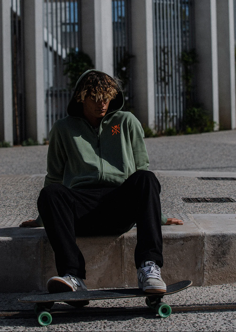 Miniature 1